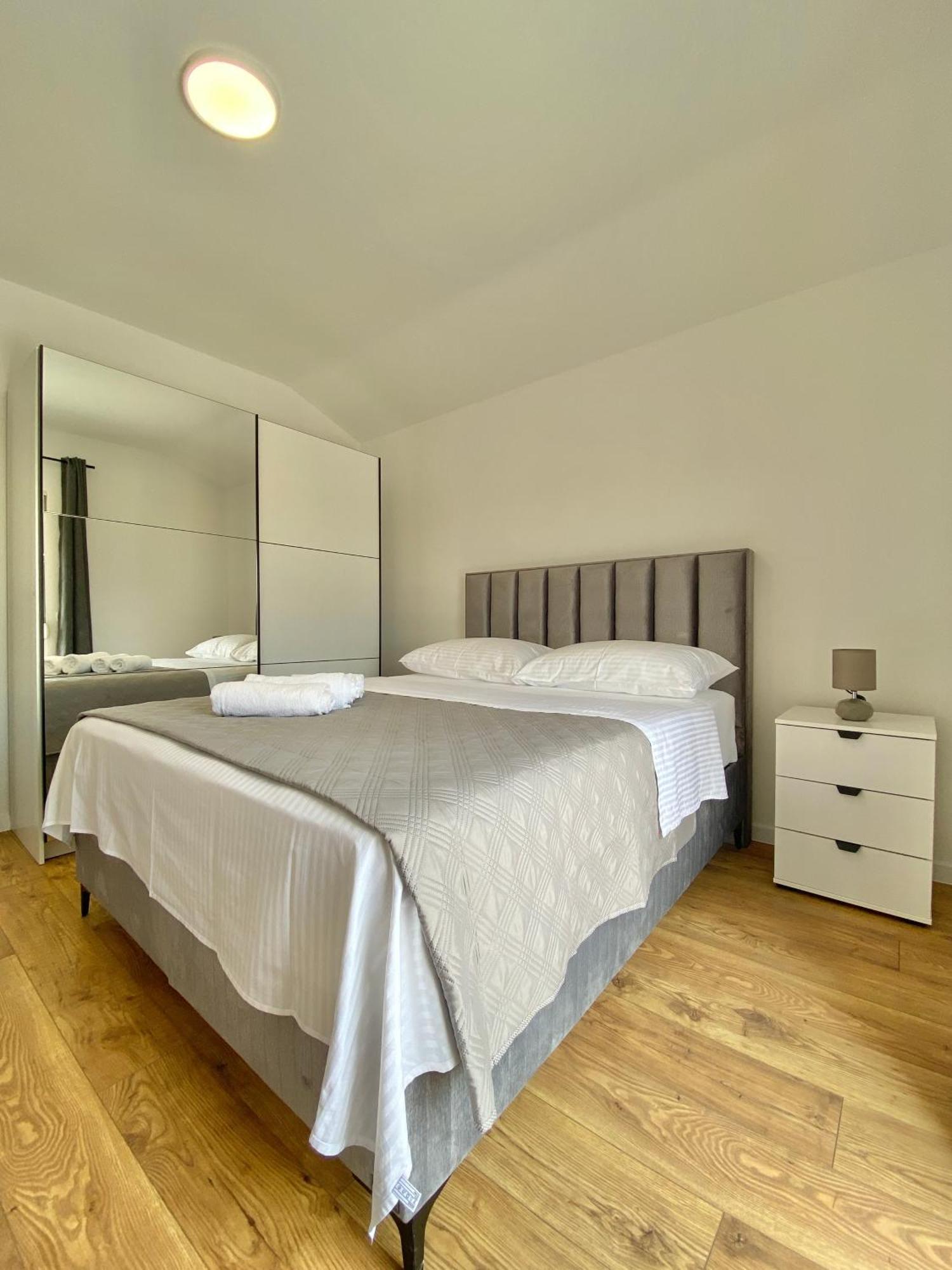 זאדאר West Apartments מראה חיצוני תמונה